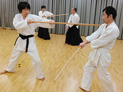 フルコンタクト合気道 覇天会　武器術・武器取りの様子